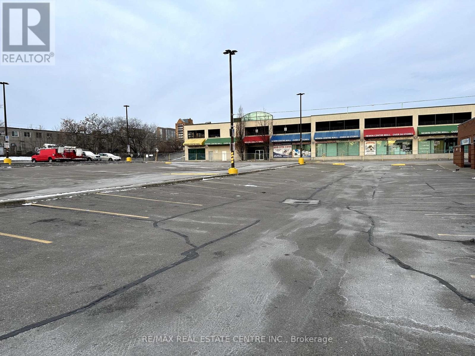 9 - 2560 Shepard Avenue, Mississauga, Ontario  L5A 4E1 - Photo 2 - W14095842
