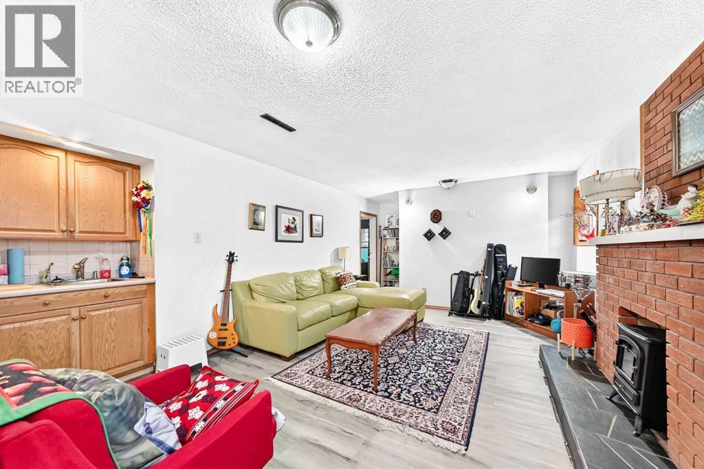 8344 47 Avenue Nw, Calgary, Alberta  T3B 1Z7 - Photo 25 - A2343708