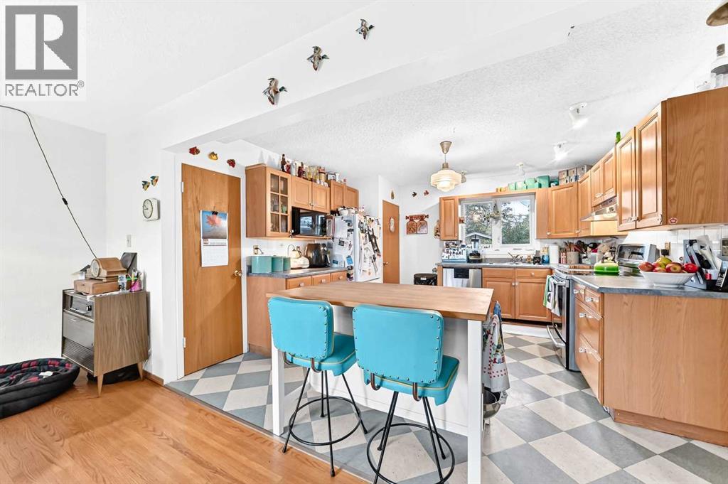8344 47 Avenue Nw, Calgary, Alberta  T3B 1Z7 - Photo 10 - A2343708