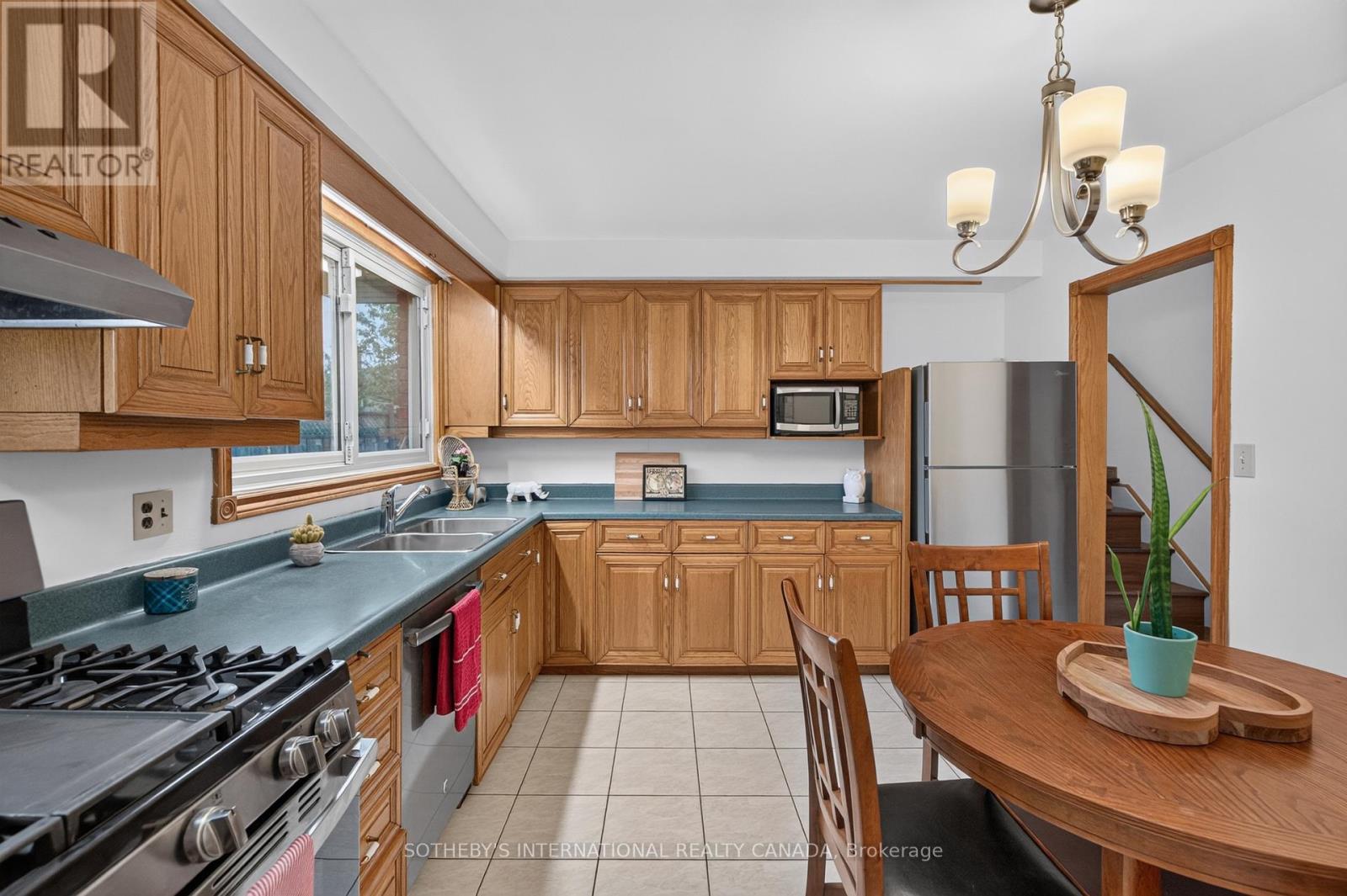 83 Marcella Crescent Sw, Hamilton, Ontario  L8K 6E9 - Photo 14 - X14095840