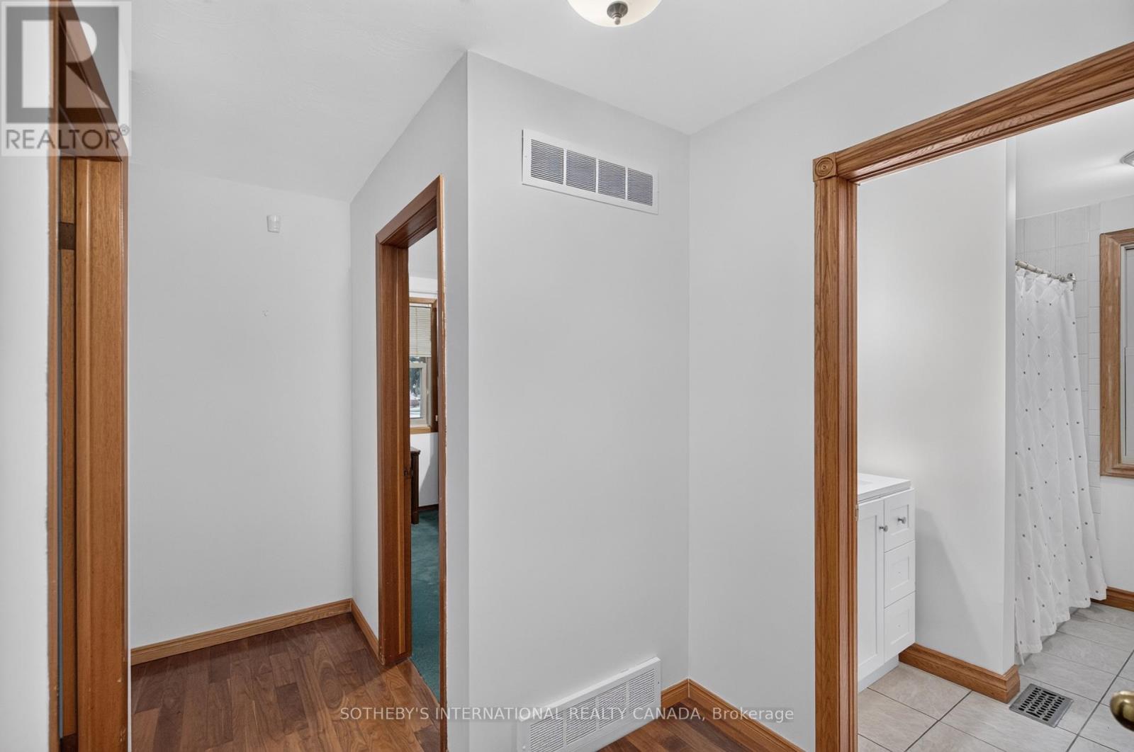83 Marcella Crescent Sw, Hamilton, Ontario  L8K 6E9 - Photo 17 - X14095840