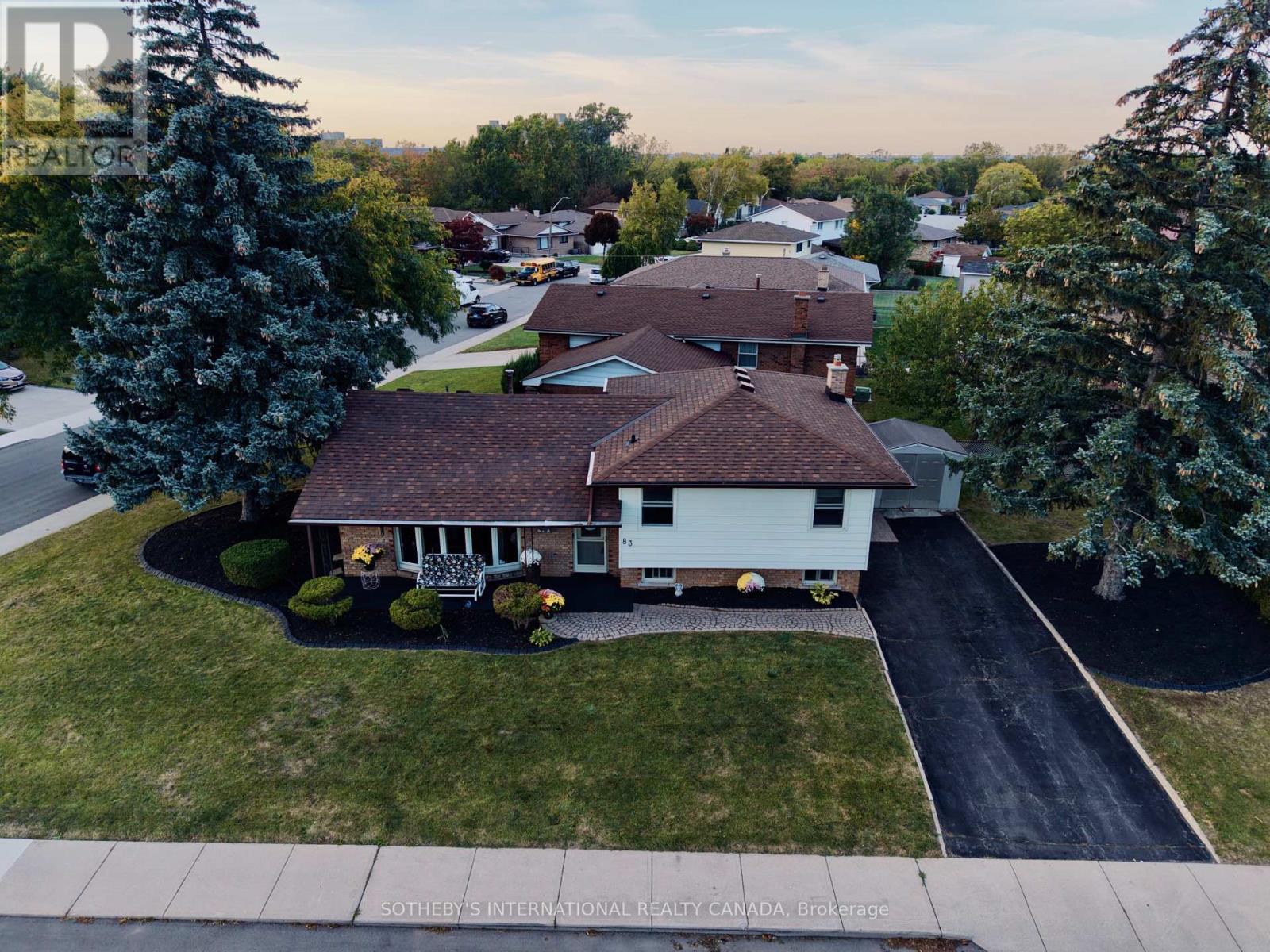 83 Marcella Crescent Sw, Hamilton, Ontario  L8K 6E9 - Photo 3 - X14095840