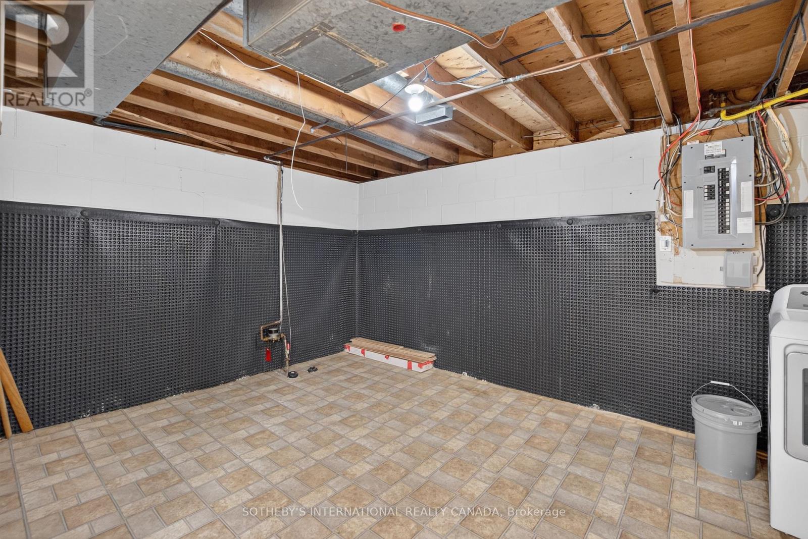 83 Marcella Crescent Sw, Hamilton, Ontario  L8K 6E9 - Photo 36 - X14095840