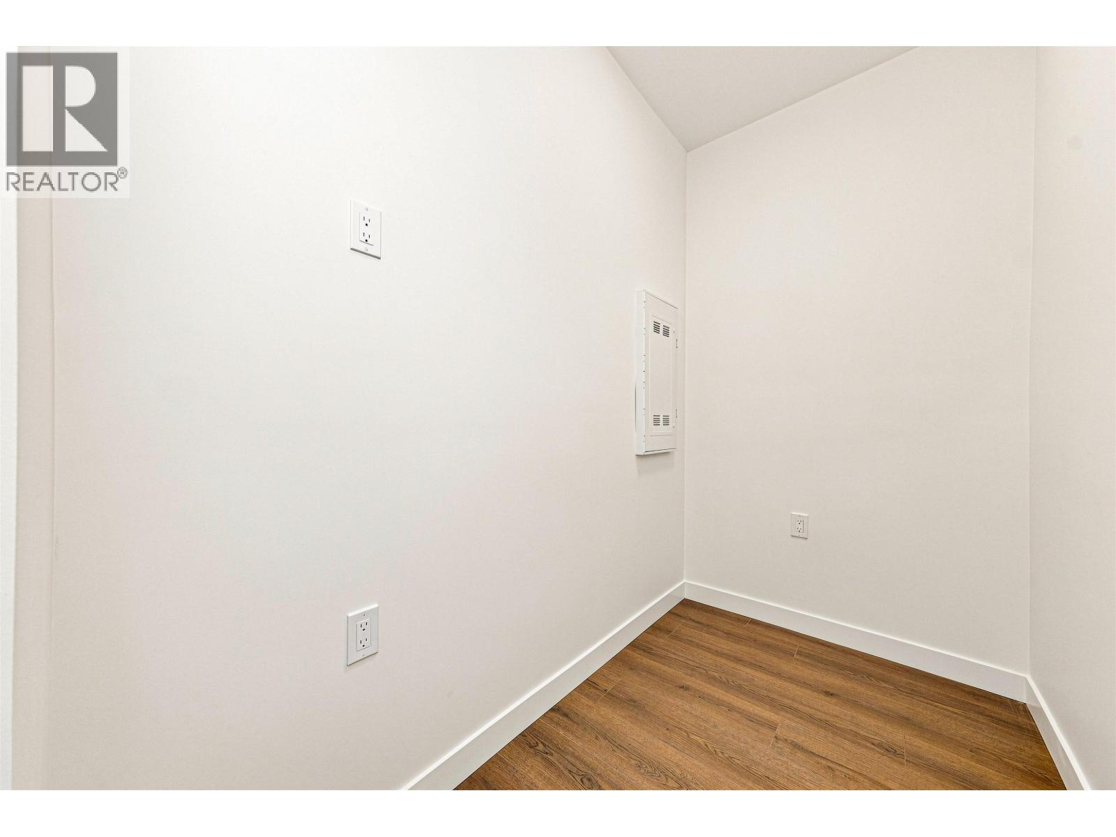 233 82 First Street, New Westminster, British Columbia  V3L 0L8 - Photo 11 - R3175574