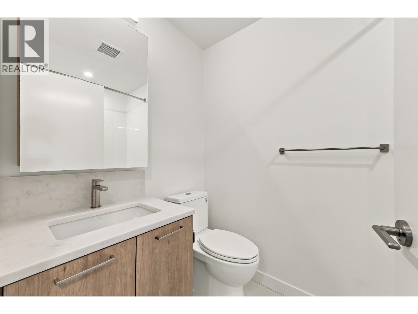 331 82 First Street, New Westminster, British Columbia  V3L 0L8 - Photo 11 - R3176355