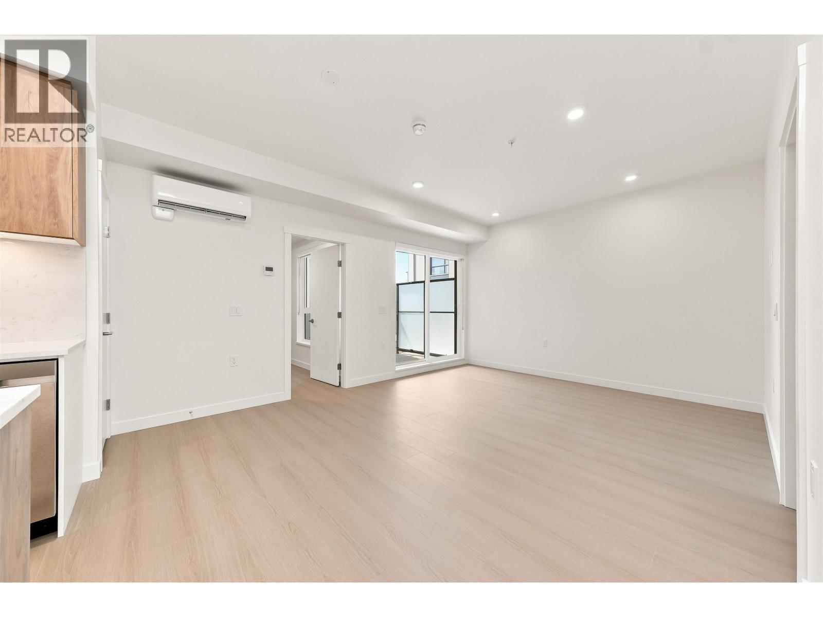 331 82 First Street, New Westminster, British Columbia  V3L 0L8 - Photo 6 - R3176355