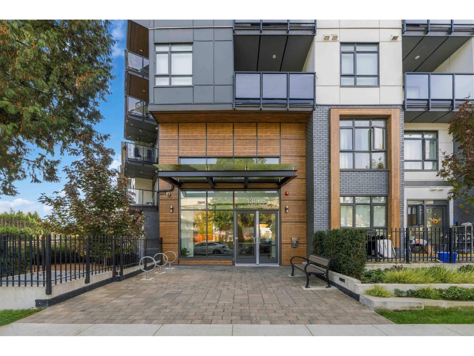 321 13968 Laurel Drive, Surrey, British Columbia  V3T 0S9 - Photo 6 - R3176754