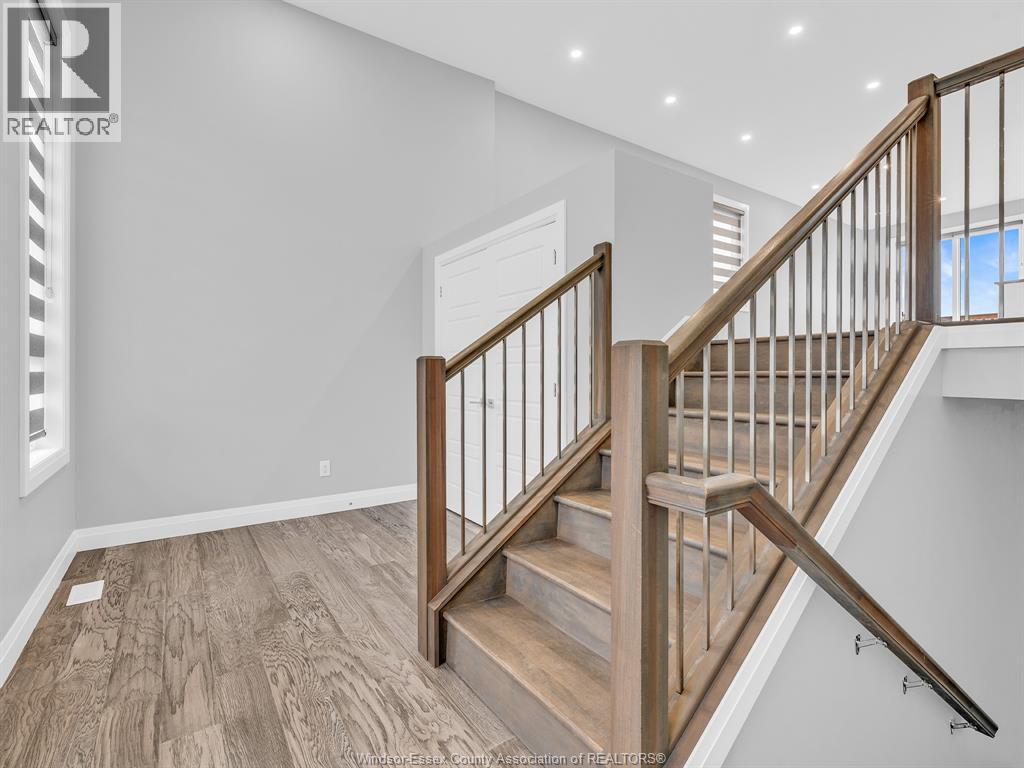 114 Bear Street Unit# Main, Essex, Ontario  N8M 0A9 - Photo 3 - 26025616