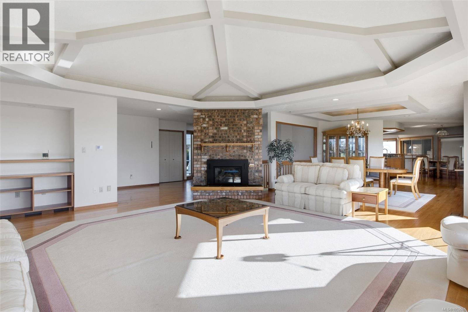 11027 Greenpark Dr