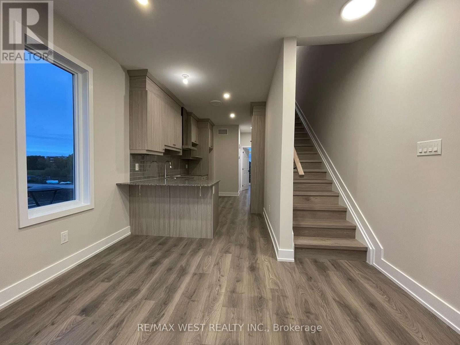 328 Stargrass Private, Ottawa, Ontario  K2J 6R8 - Photo 12 - X13885362