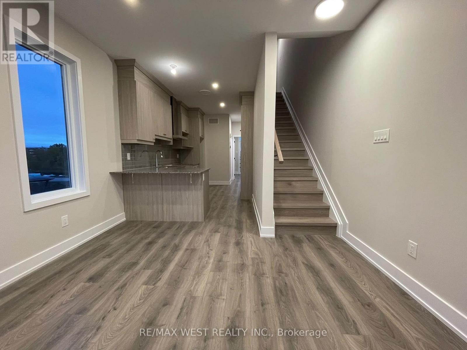 328 Stargrass Private, Ottawa, Ontario  K2J 6R8 - Photo 9 - X13885362