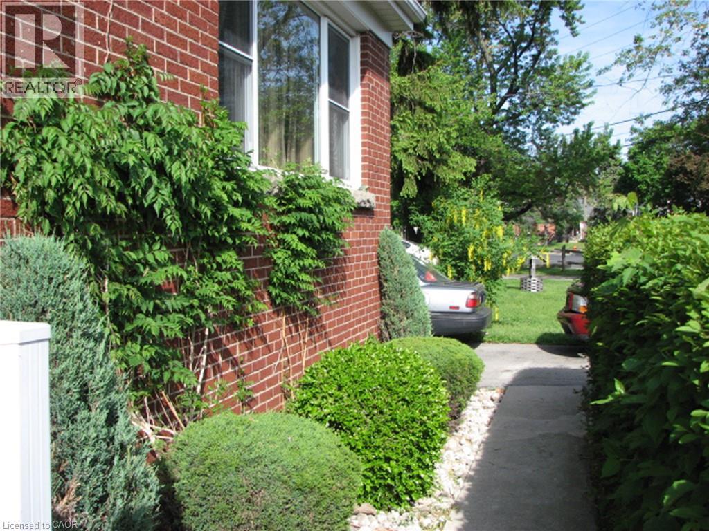 115 King Street E, Stoney Creek, Ontario  L8G 1L2 - Photo 3 - 40871801