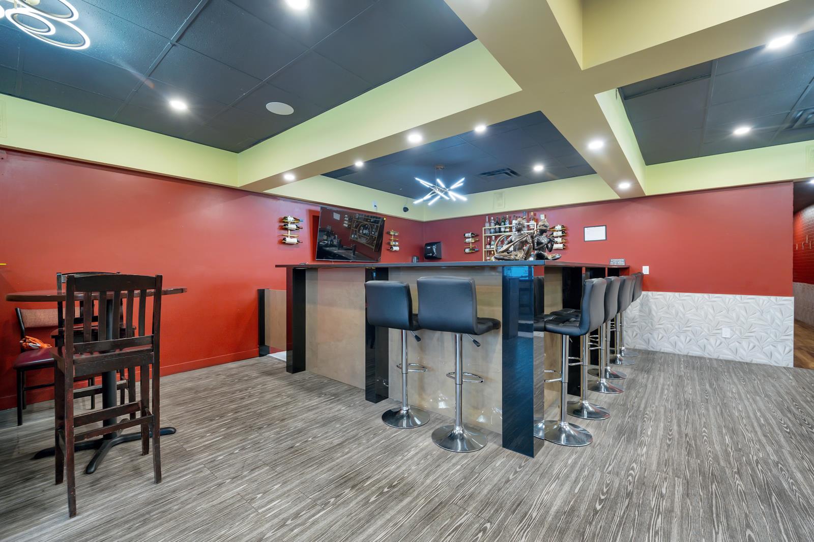 8208 107 St NW