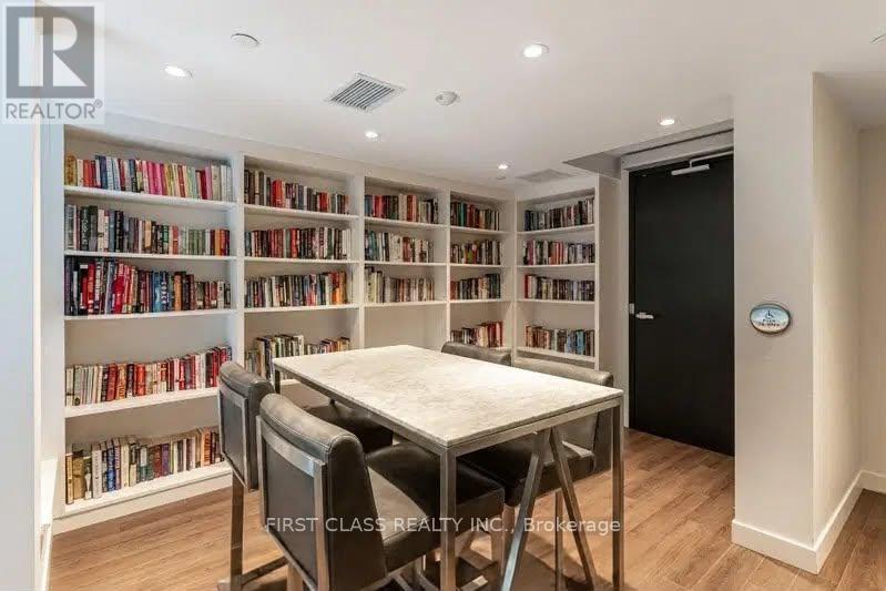 226 - 31 Tippett Road, Toronto, Ontario  M3H 0C8 - Photo 13 - C14095912