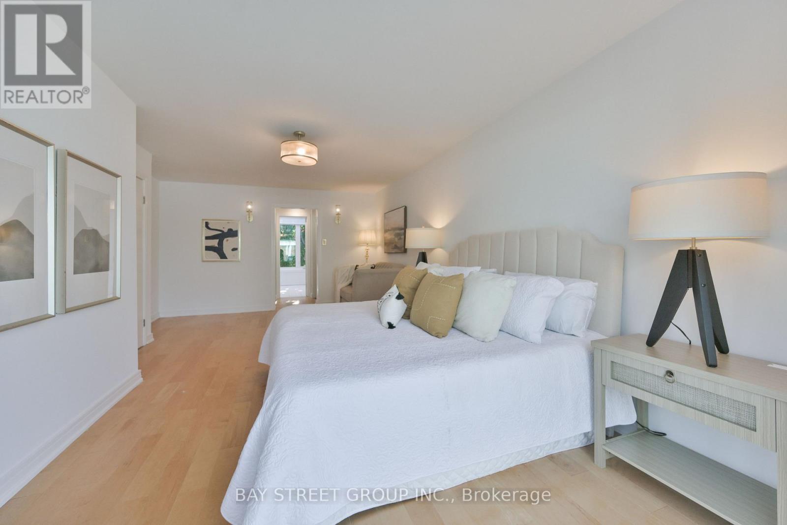 50 Owen Boulevard, Toronto, Ontario  M2P 1E9 - Photo 17 - C14095920