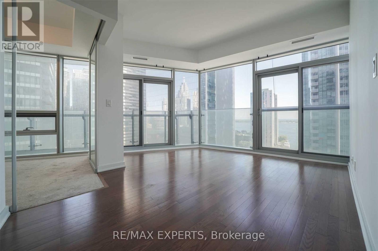 1602 - 14 York Street, Toronto (Waterfront Communities), Ontario  M5J 0B1 - Photo 10 - C14095938