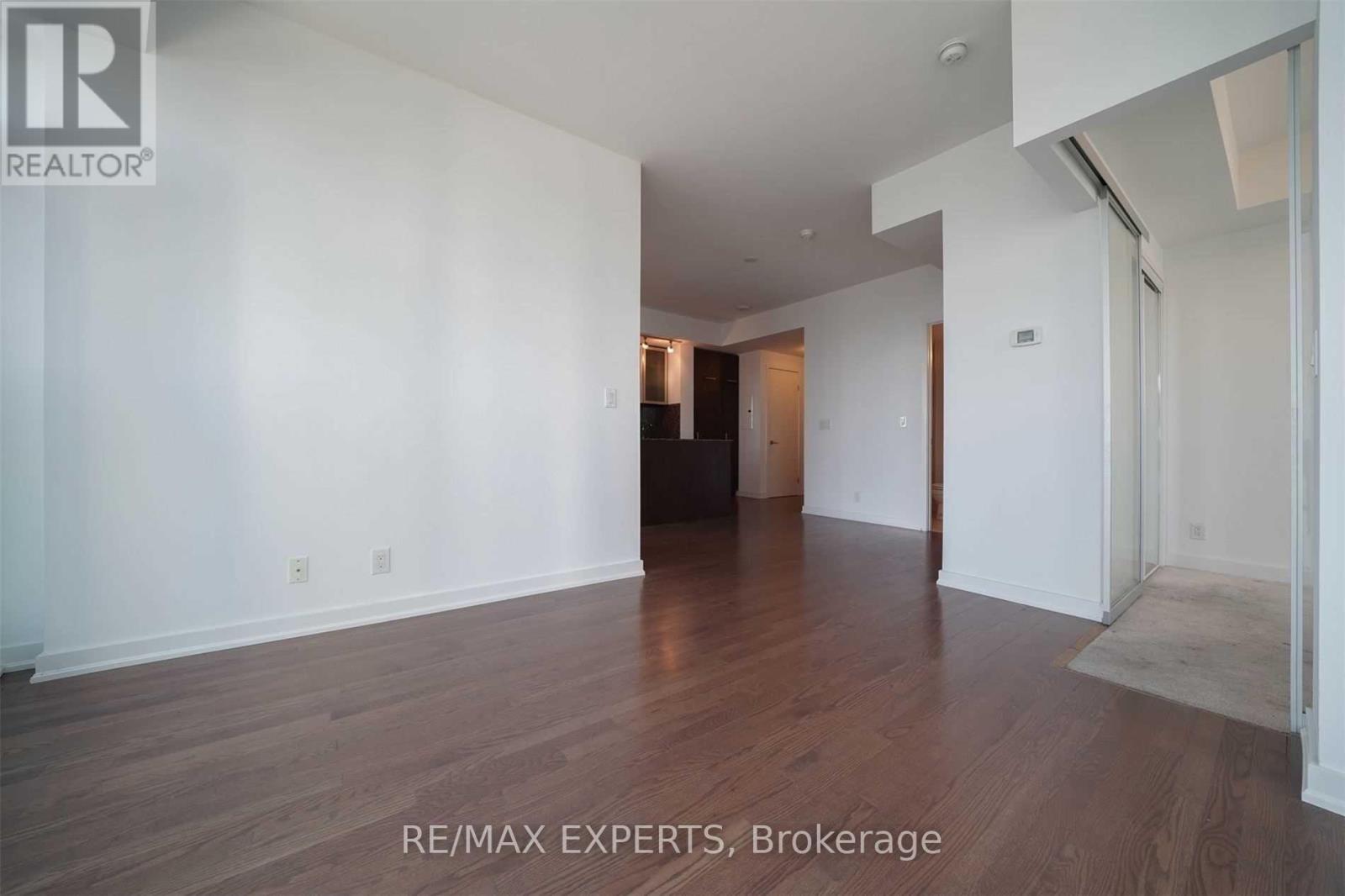 1602 - 14 York Street, Toronto (Waterfront Communities), Ontario  M5J 0B1 - Photo 11 - C14095938