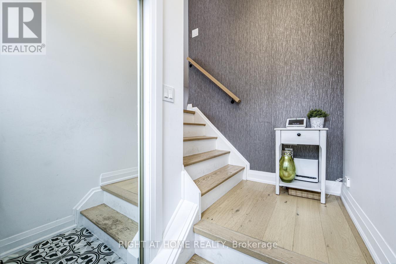 84 Aberdeen Avenue, Vaughan, Ontario  L4L 1C2 - Photo 6 - N14095878