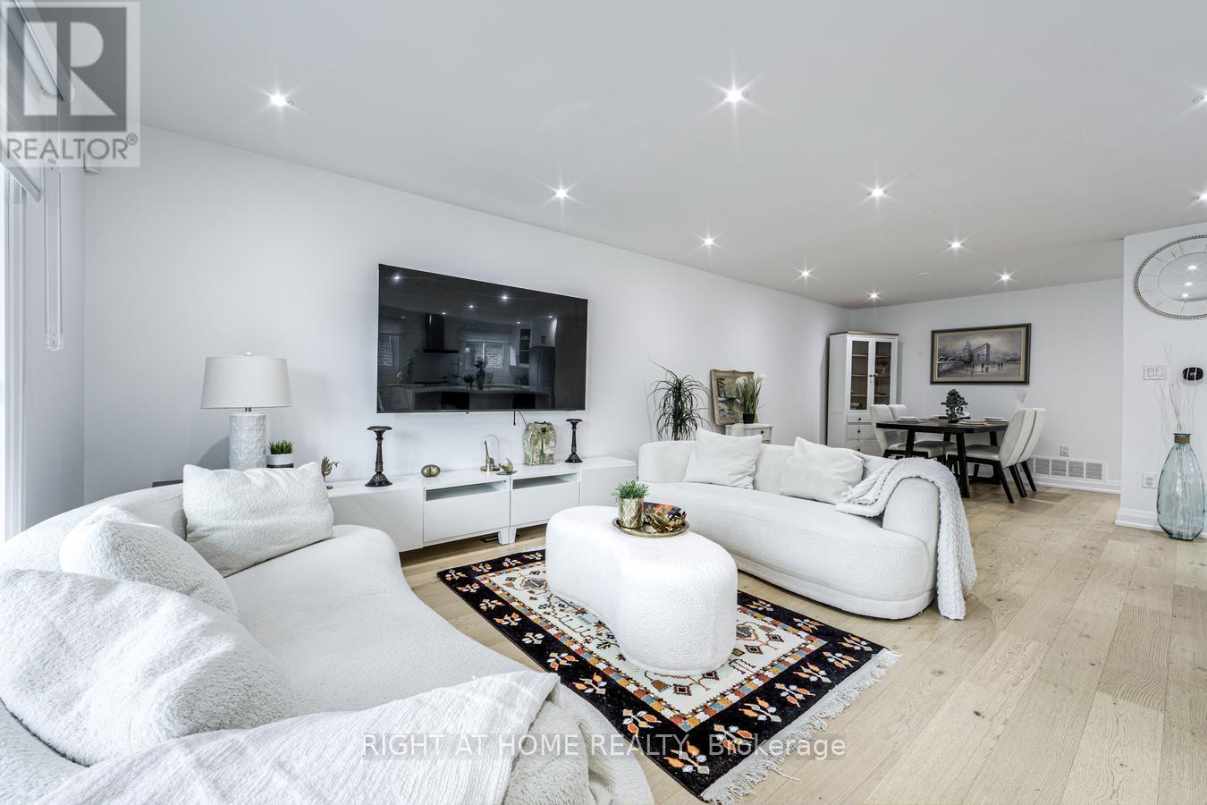 84 Aberdeen Avenue, Vaughan, Ontario  L4L 1C2 - Photo 8 - N14095878