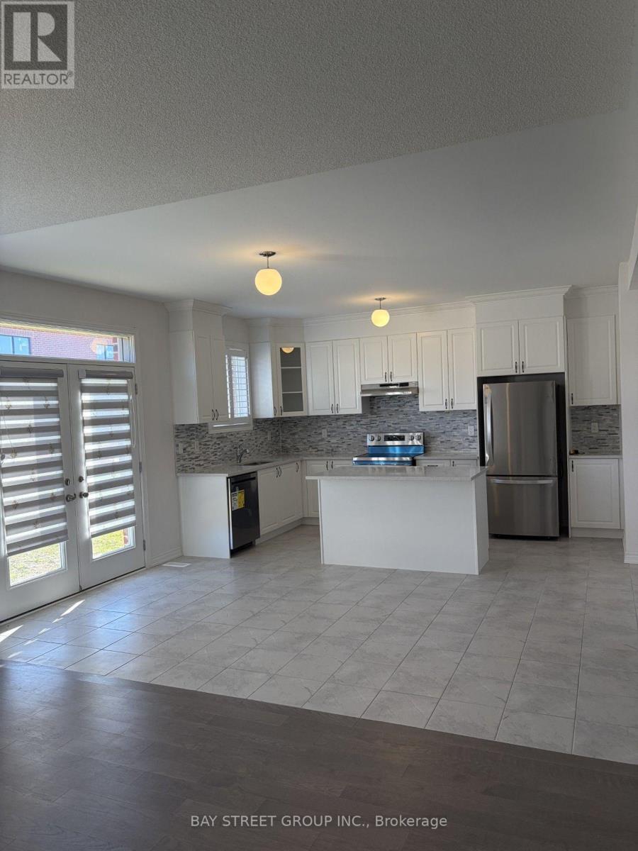 70 Wakefield Boulevard, Essa, Ontario L3W 0L9 - Photo 6 - N14095908