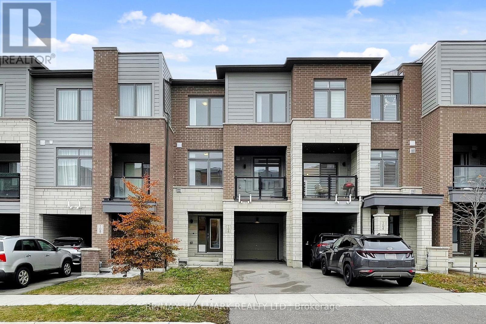 106 BRAVO LANE, Newmarket, Ontario