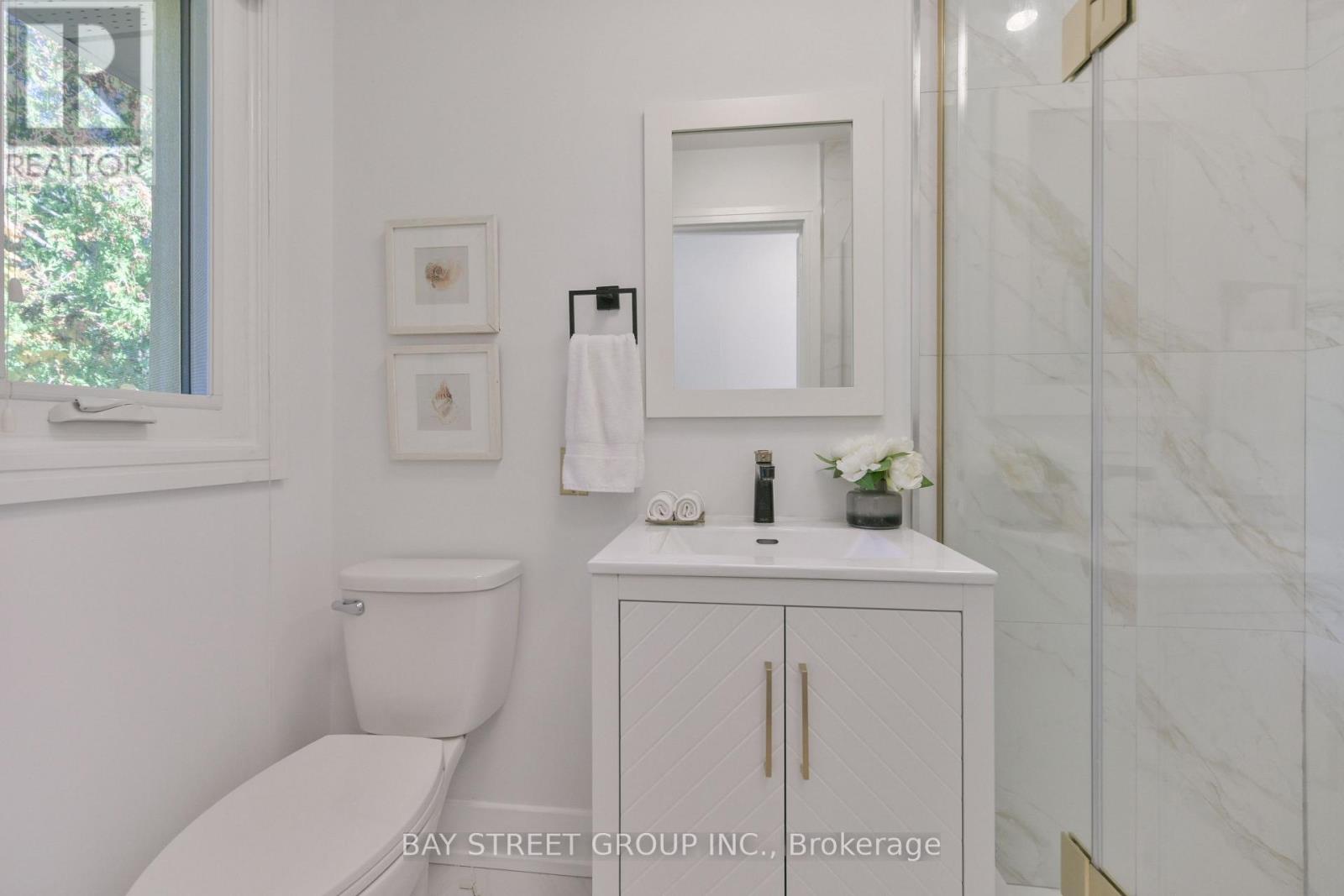 50 Owen Boulevard, Toronto, Ontario  M2P 1E9 - Photo 27 - C14095920