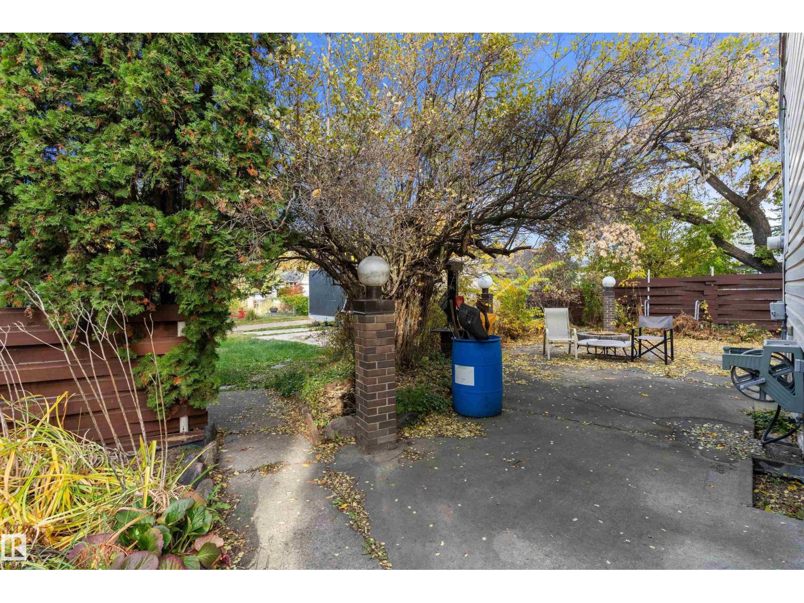 11704 135A ST NW