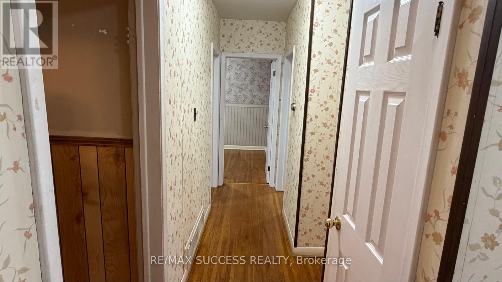 541 Wingrove Crescent N, Oakville, Ontario  L6L 4R7 - Photo 11 - W14095940