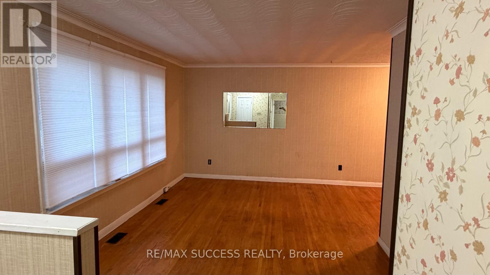 541 Wingrove Crescent N, Oakville, Ontario  L6L 4R7 - Photo 5 - W14095940