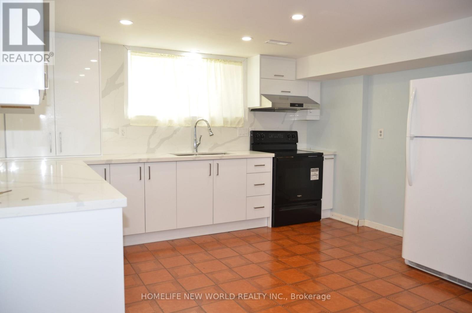 138 Lindylou Road, Toronto, Ontario  M9M 2B6 - Photo 14 - W14095968