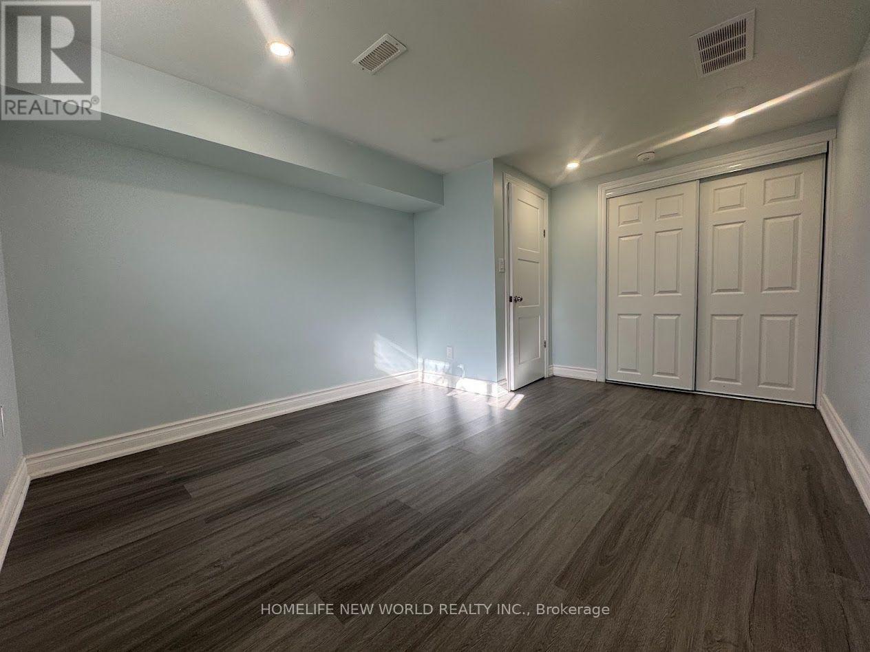 138 Lindylou Road, Toronto, Ontario  M9M 2B6 - Photo 15 - W14095968