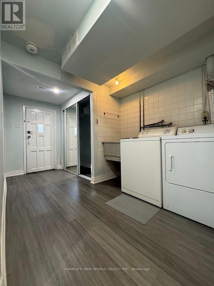 138 Lindylou Road, Toronto, Ontario  M9M 2B6 - Photo 19 - W14095968