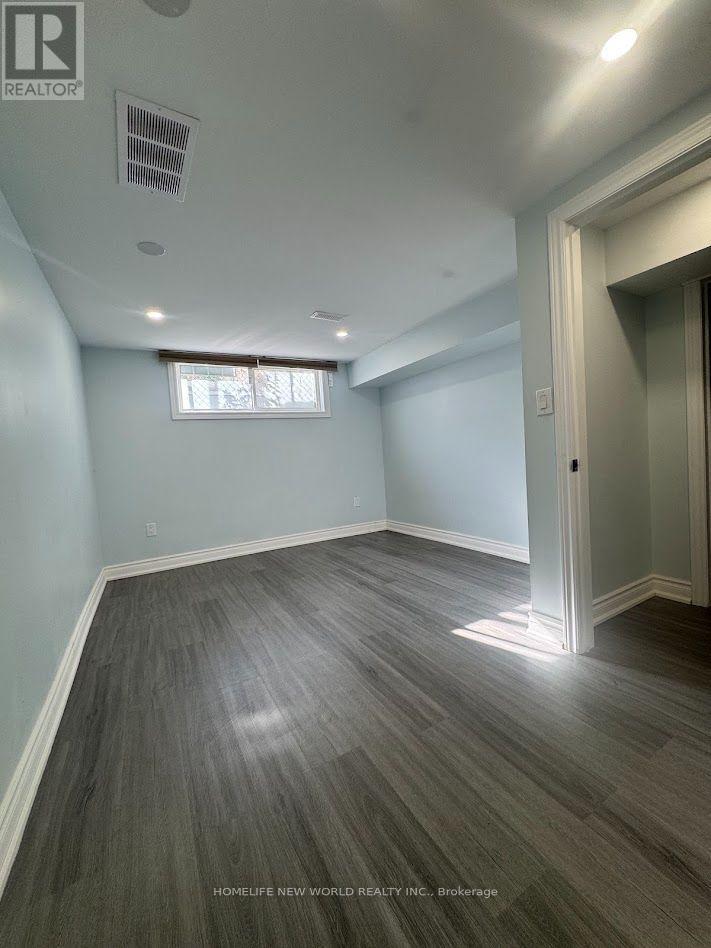 138 Lindylou Road, Toronto, Ontario  M9M 2B6 - Photo 20 - W14095968