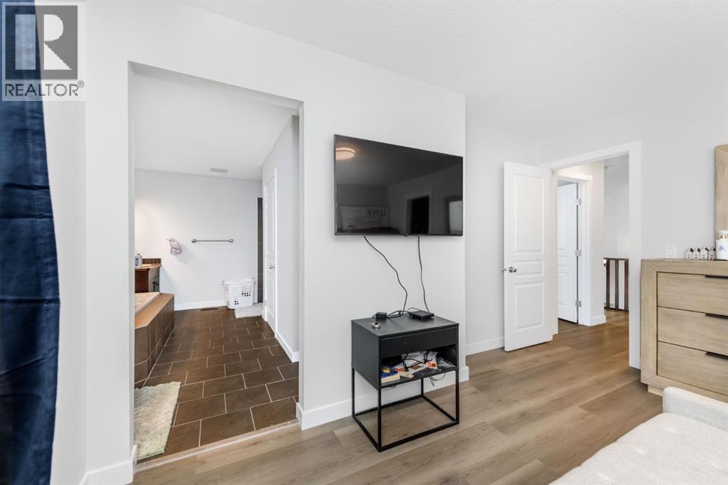 1536 93 Street SW, Calgary, Alberta  T3H 0G8 - Photo 19 - A2352237