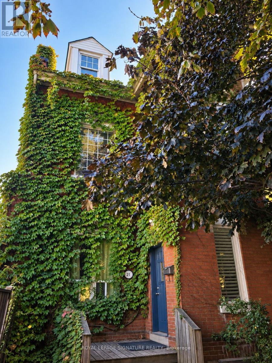 3 - 21 WEST AVENUE S, Hamilton, Ontario
