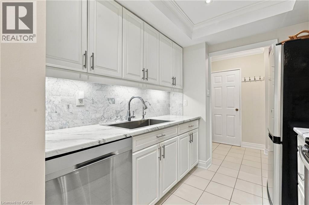 3100 Kirwin Avenue Unit# Ph04, Mississauga, Ontario  L5A 3S6 - Photo 9 - 40872093