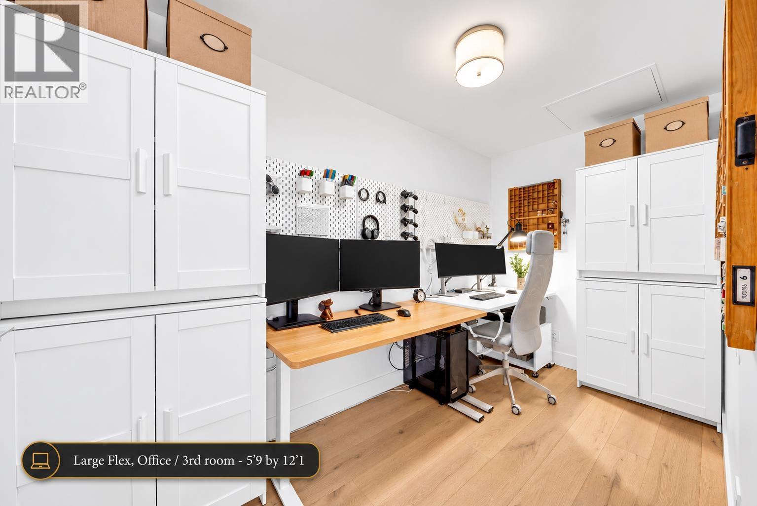 305 2707 Library Lane, North Vancouver, British Columbia  V7J 0C6 - Photo 18 - R3163043
