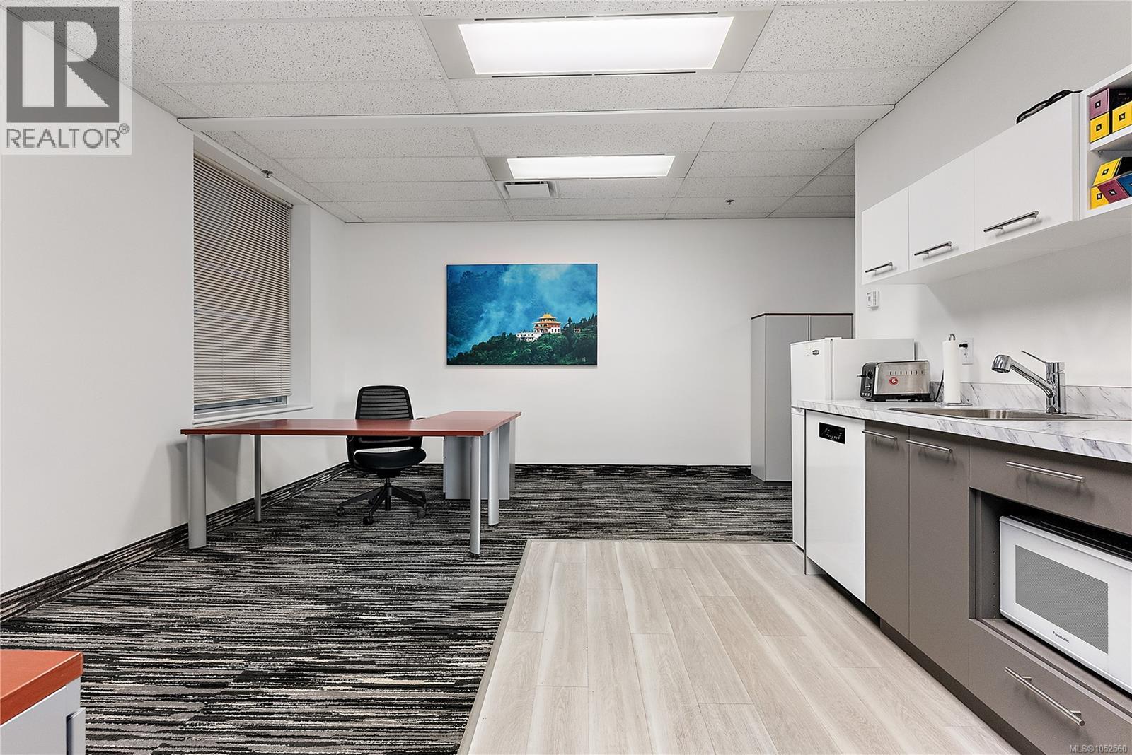 314 737 Yates St, Victoria, British Columbia  V8W 1L6 - Photo 20 - 1052560