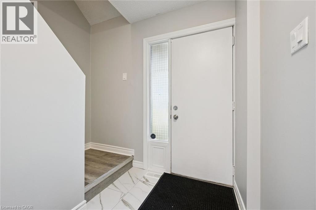 46 Cedarwoods Crescent Unit# 20, Kitchener, Ontario  N2C 2L7 - Photo 5 - 40870483