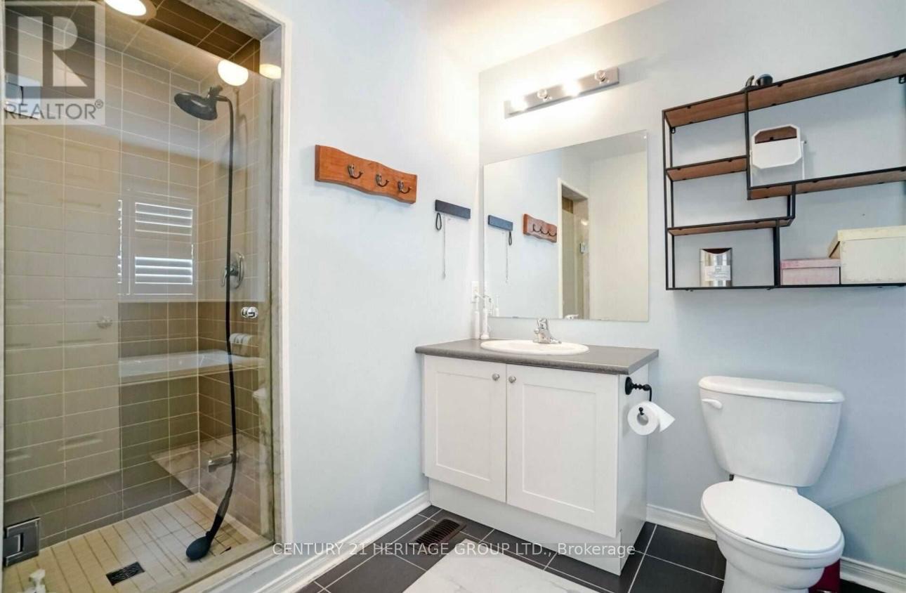 Upper Level, Main & 2nd - 212 Armstrong Crescent E, Bradford West Gwillimbury, Ontario  L3Z 0L4 - Photo 15 - N14095972