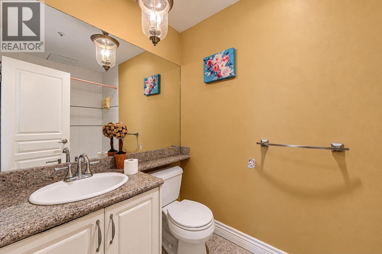 2102 3071 GLEN DRIVE