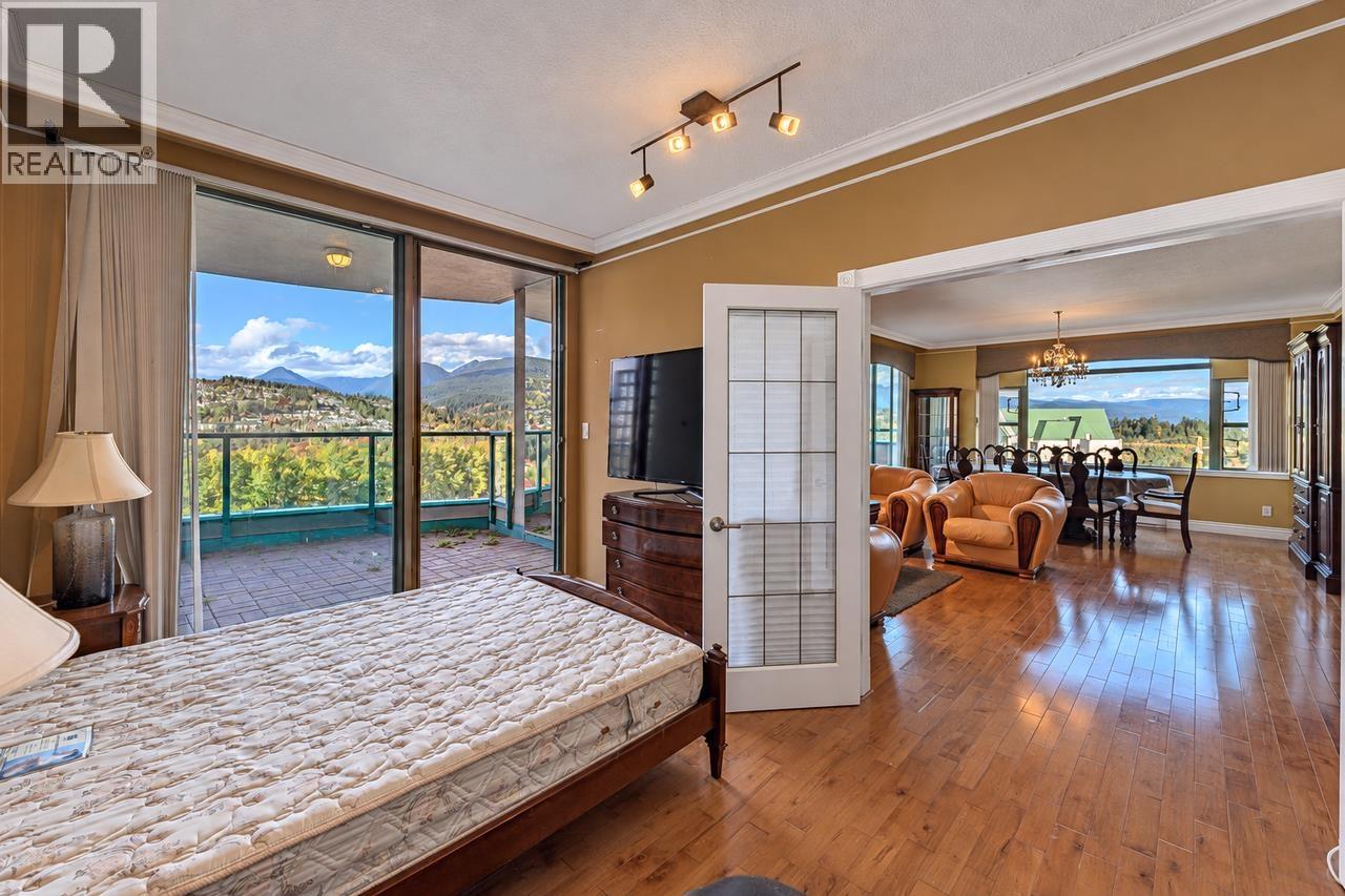 2102 3071 GLEN DRIVE