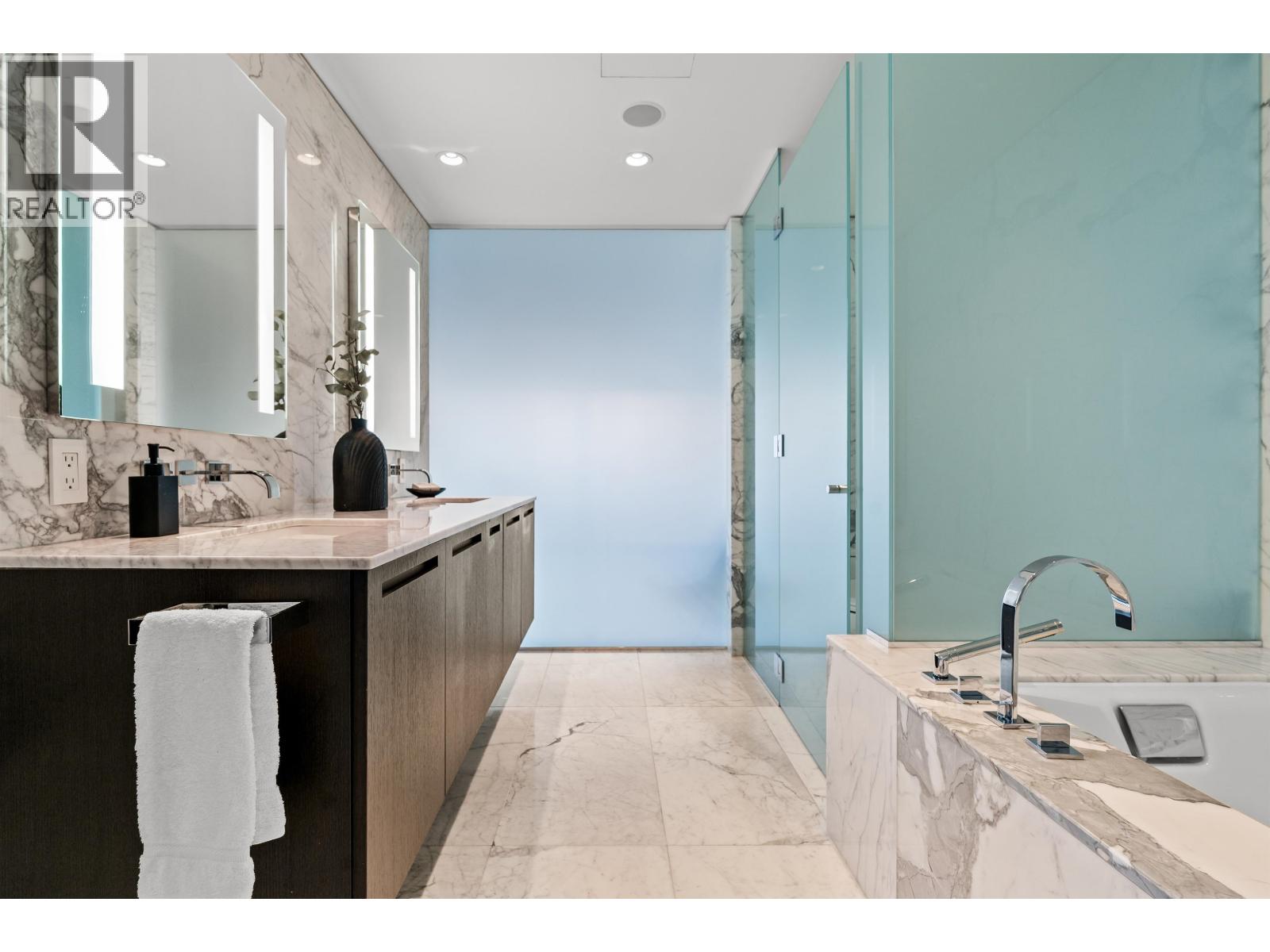 2603 1011 W CORDOVA STREET