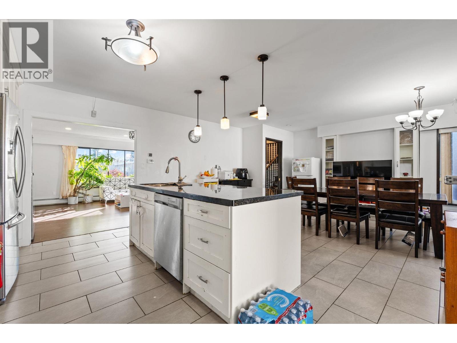 6773 Halifax Street, Burnaby, British Columbia  V5B 2R3 - Photo 12 - R3176734