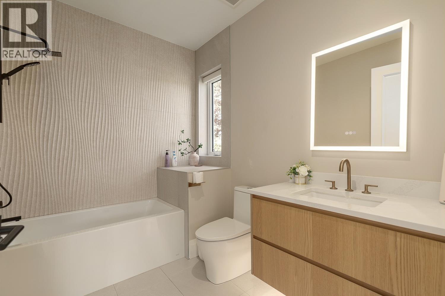 5747 Newton Wynd, Vancouver, British Columbia  V6T 1H6 - Photo 21 - R3176777