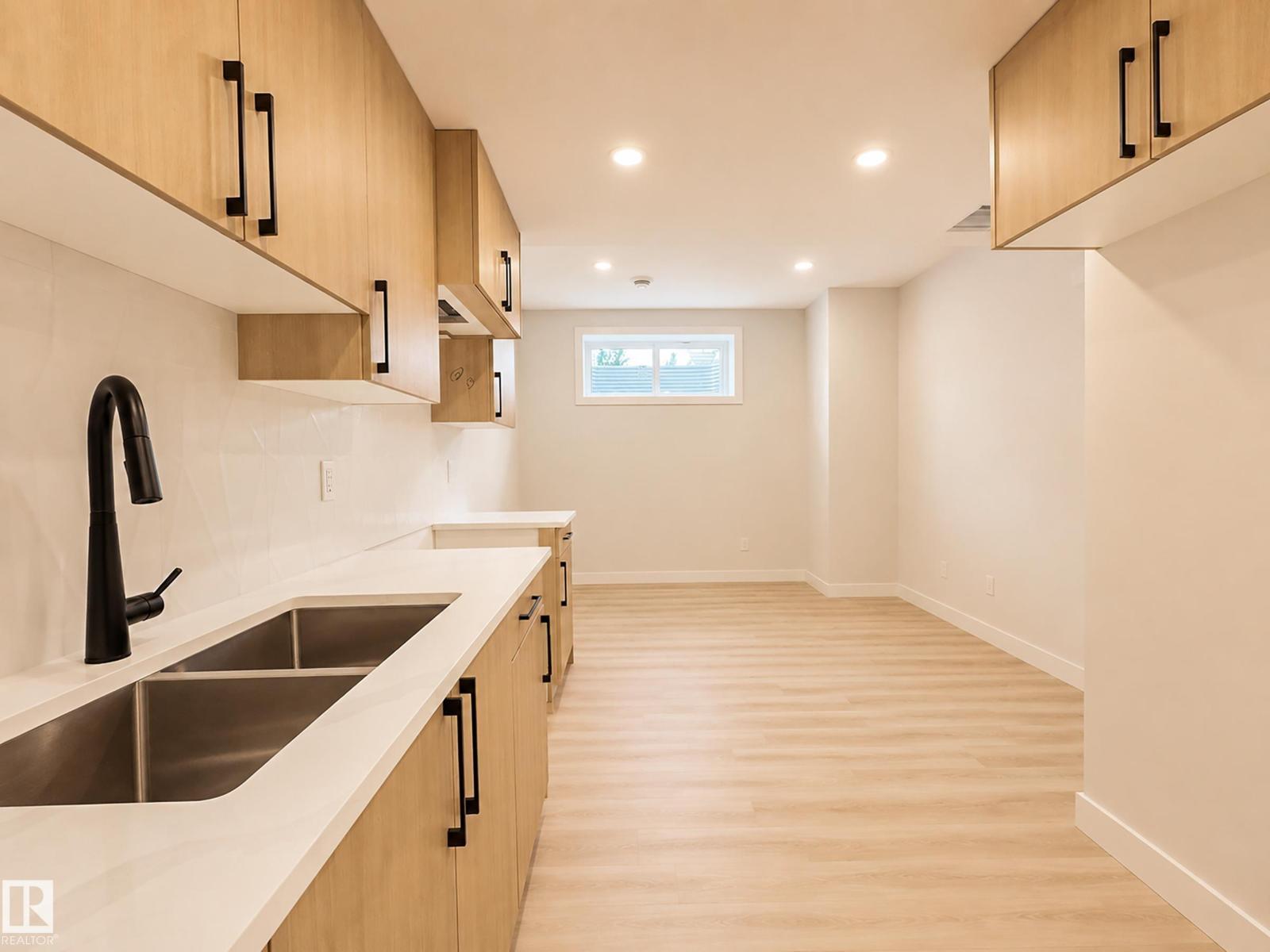 10627 149 ST NW
