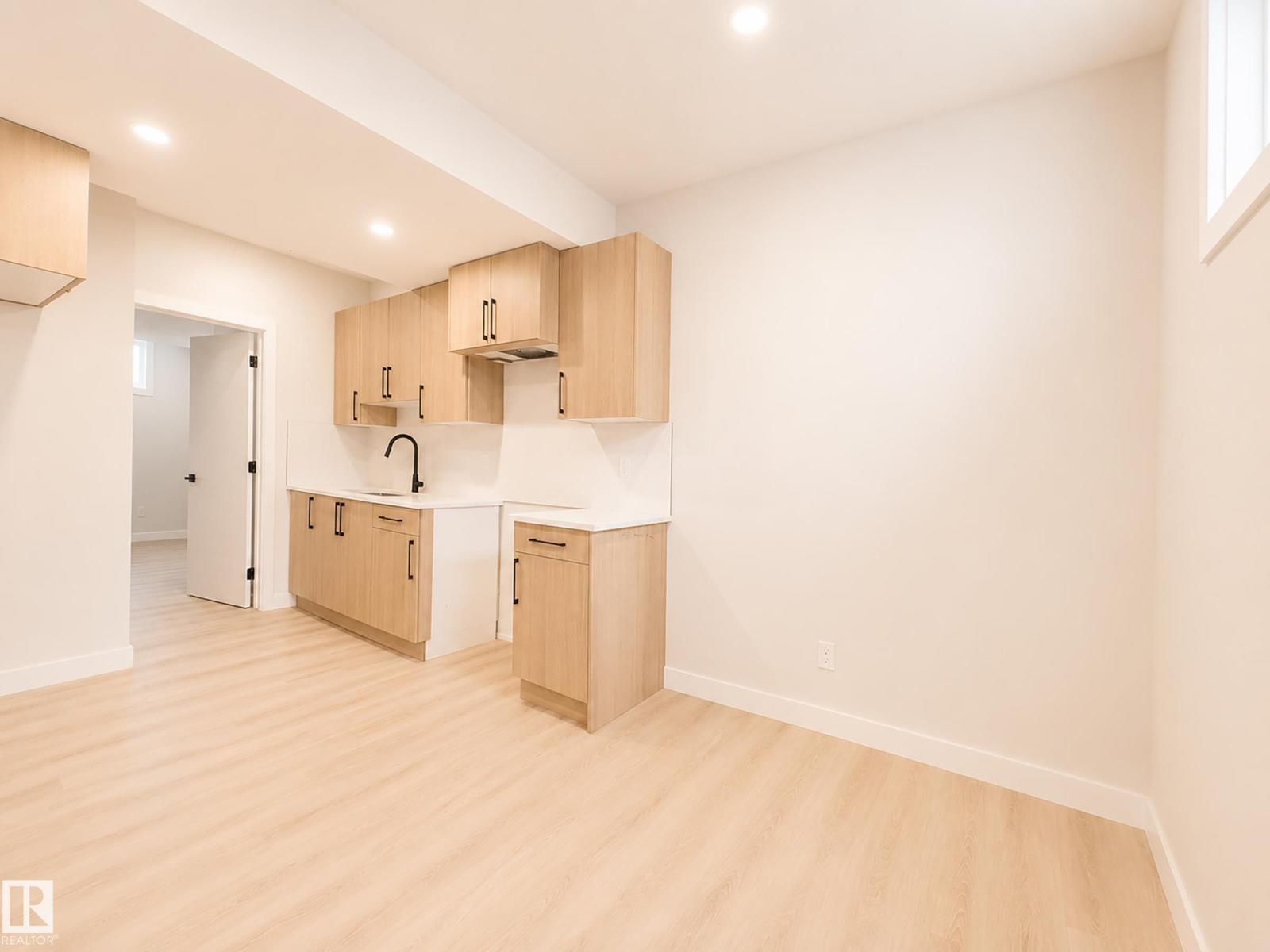 10627 149 ST NW