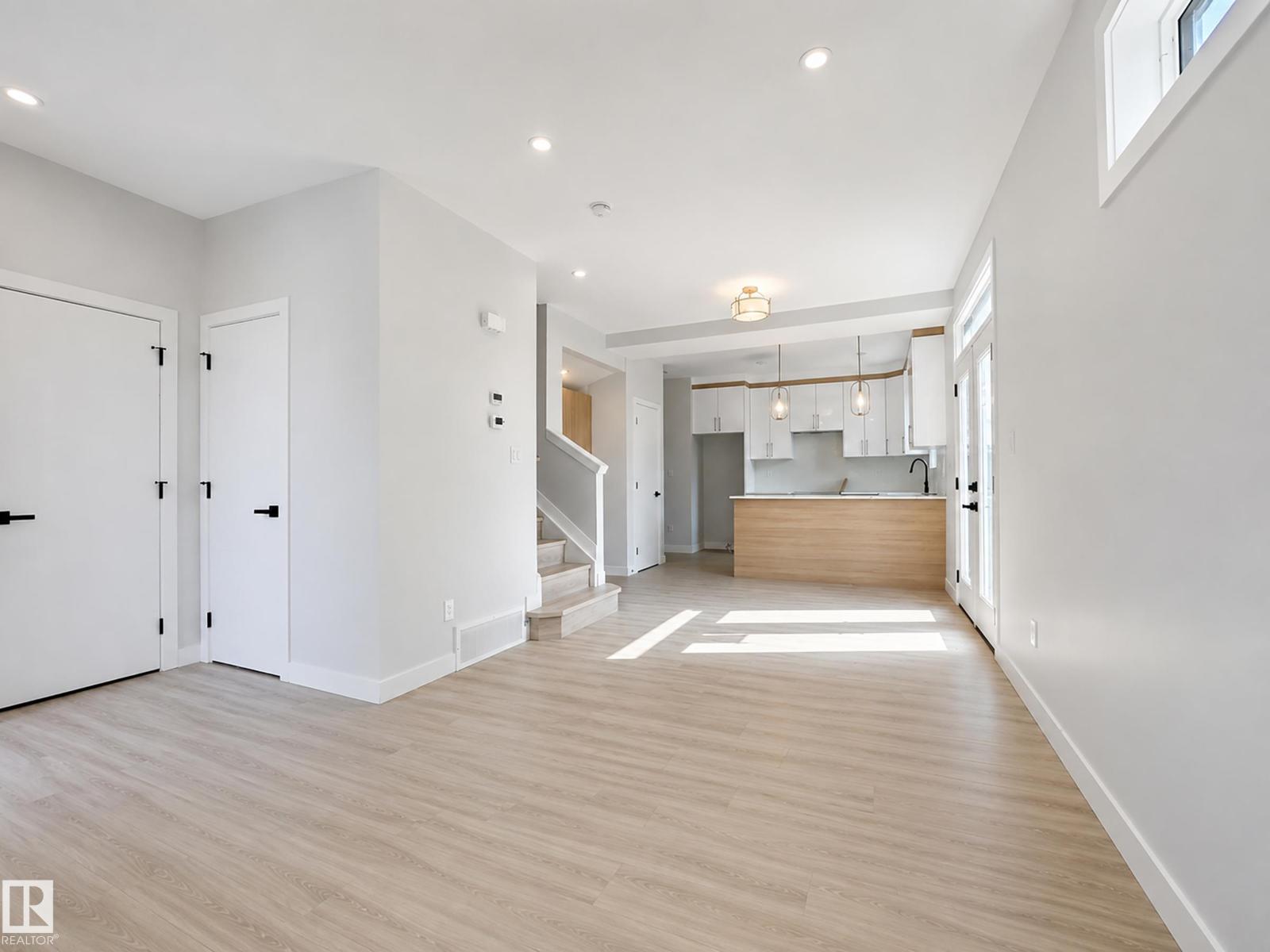 10627 149 ST NW