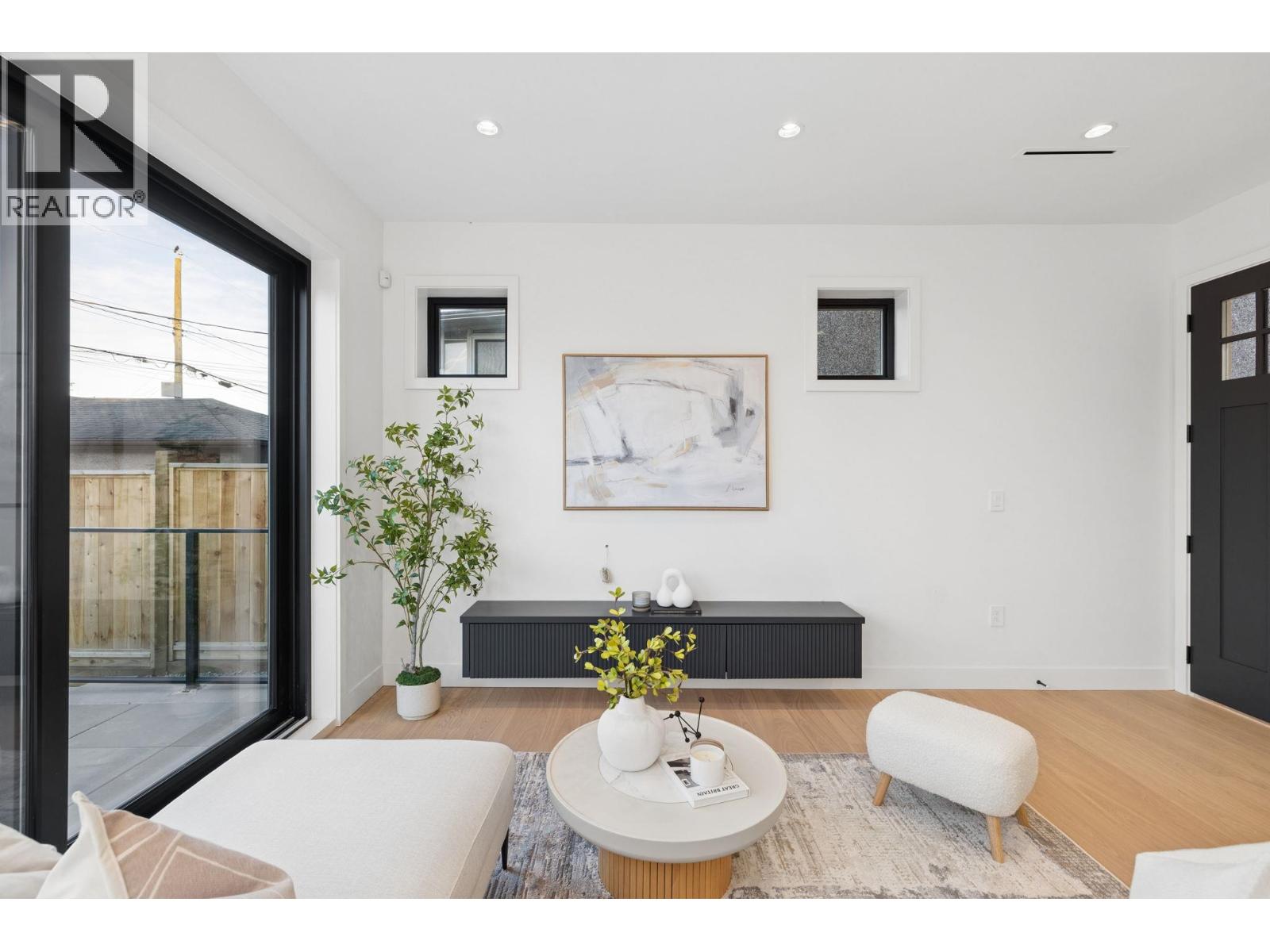 2 2733 William Street, Vancouver, British Columbia  V5K 2Y7 - Photo 5 - R3176756