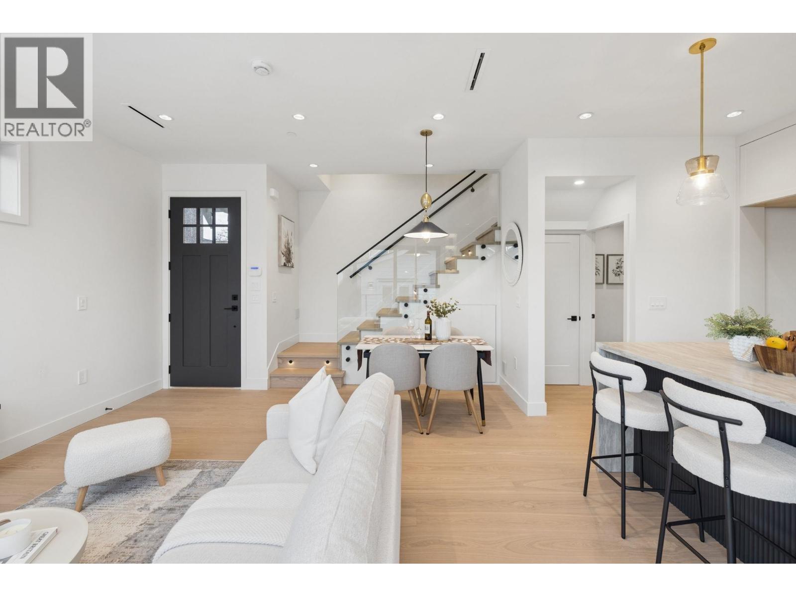 2 2733 William Street, Vancouver, British Columbia  V5K 2Y7 - Photo 11 - R3176756